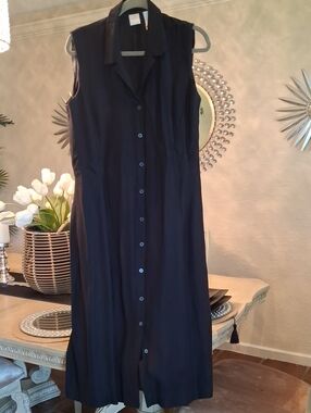 Liz Claiborne Sleeveless Black Button-Front Midi Dress